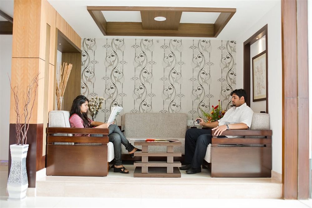Hotel Pookodans International Kondotty Esterno foto